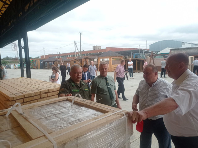 В Полоцке открылась 17-я по счету торговая площадка Минлесхоза «Лесной домик»