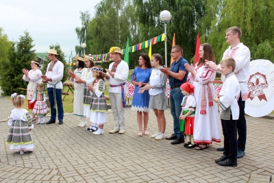 В Телуше прошел традиционный семейный конкурс «Властелин села»